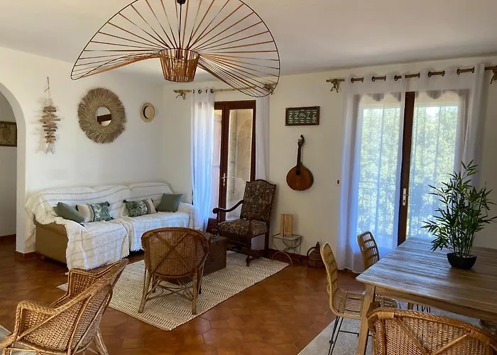 Seaview Garden * LʼÎle-Rousse